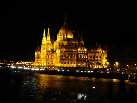 PALAZZO DEL PARLAMENTO BUDAPEST