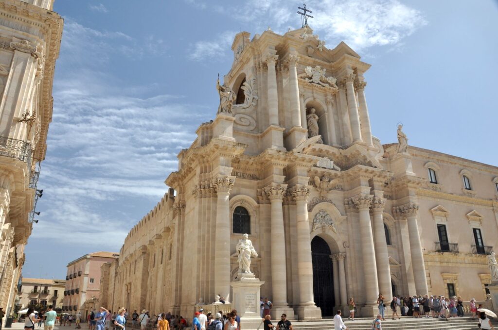 LA SICILIA BAROCCA DI MONTALBANO